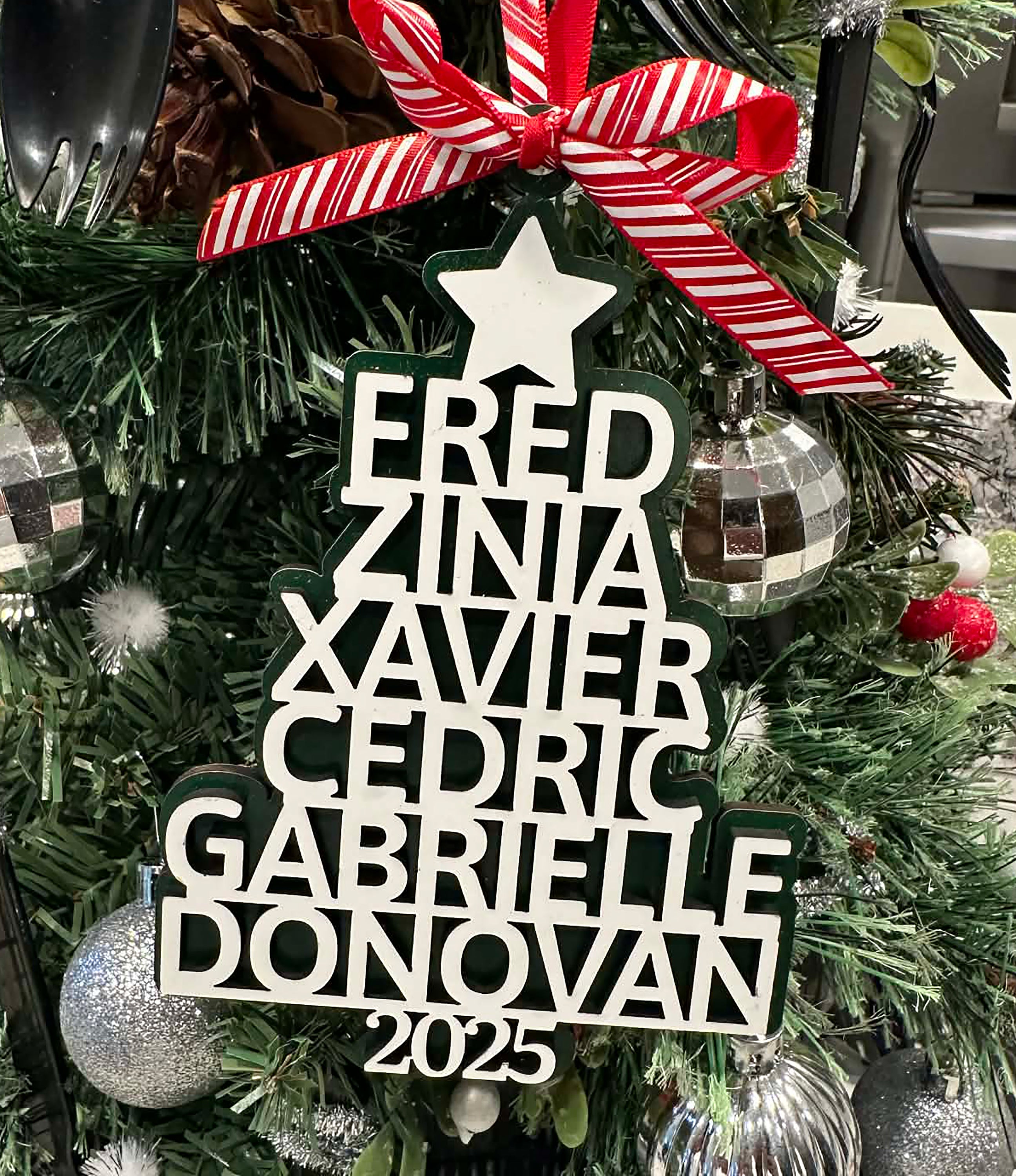 Personalized Family Tree Ornament 2025